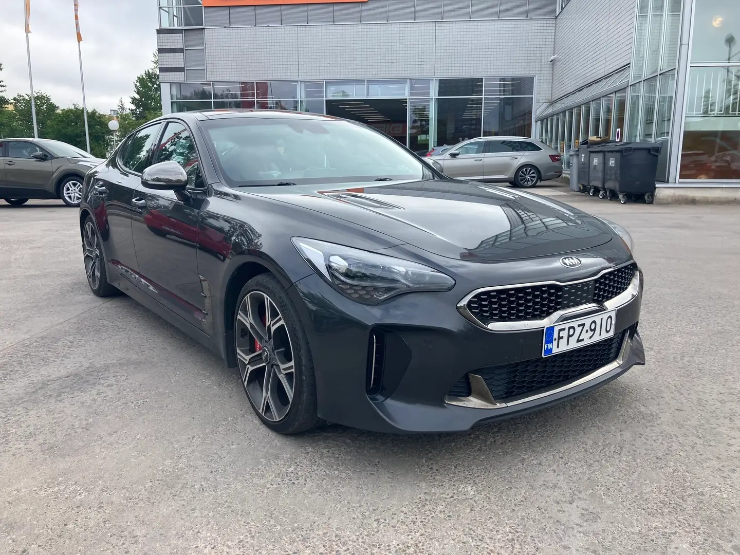 Car Image - EwGCeKWlv7qfl2dw8Kcc3