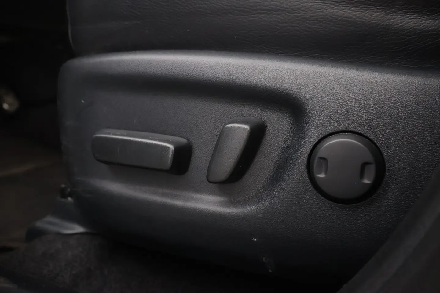 Car Image - 36V0vPAa9UmnYlAErTnEcO