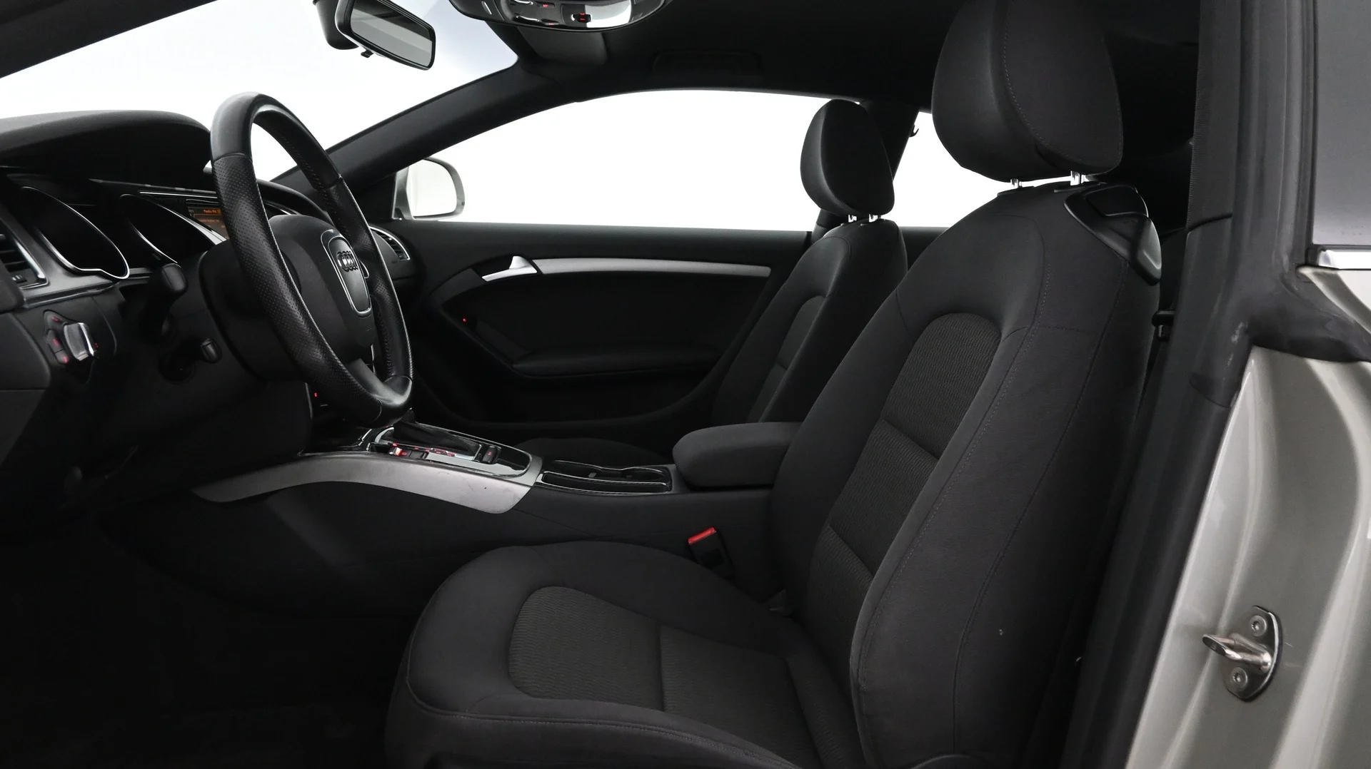 Car Image - 2wMCP5ydtUdp9Q1vC3FA3Z