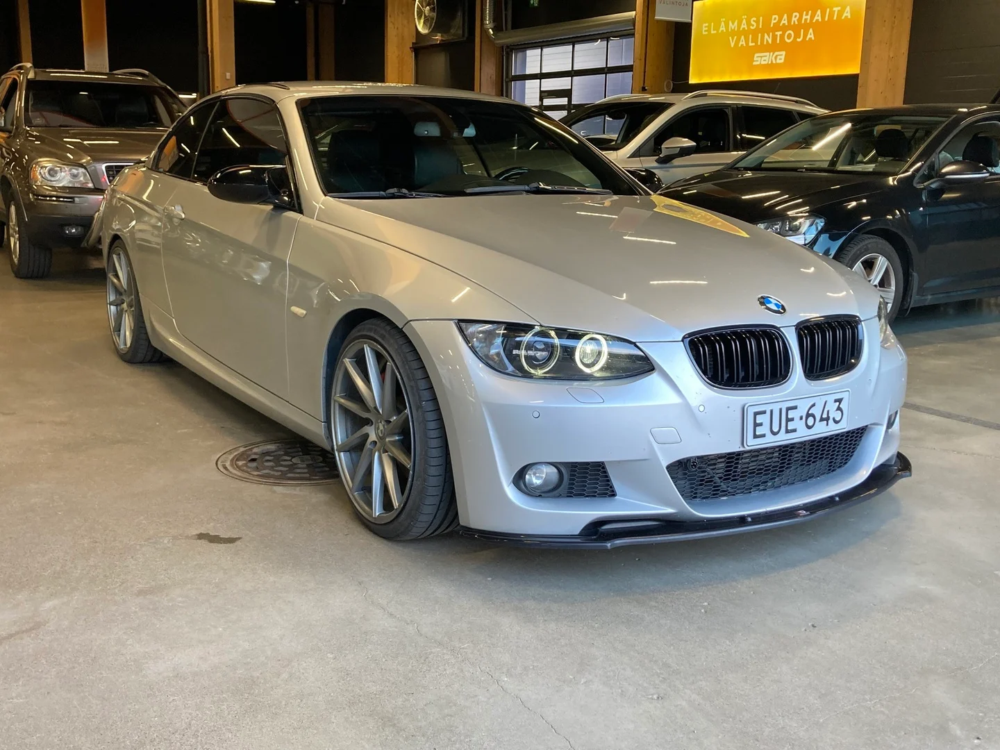 Car Image - 25tKMTqvaYQasGHY5bHJd8