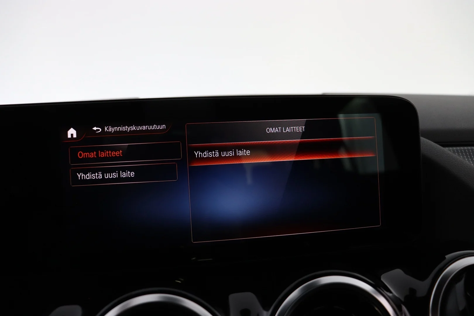Car Image - 4QDYB2cTvvp4fEYM49Oxqo