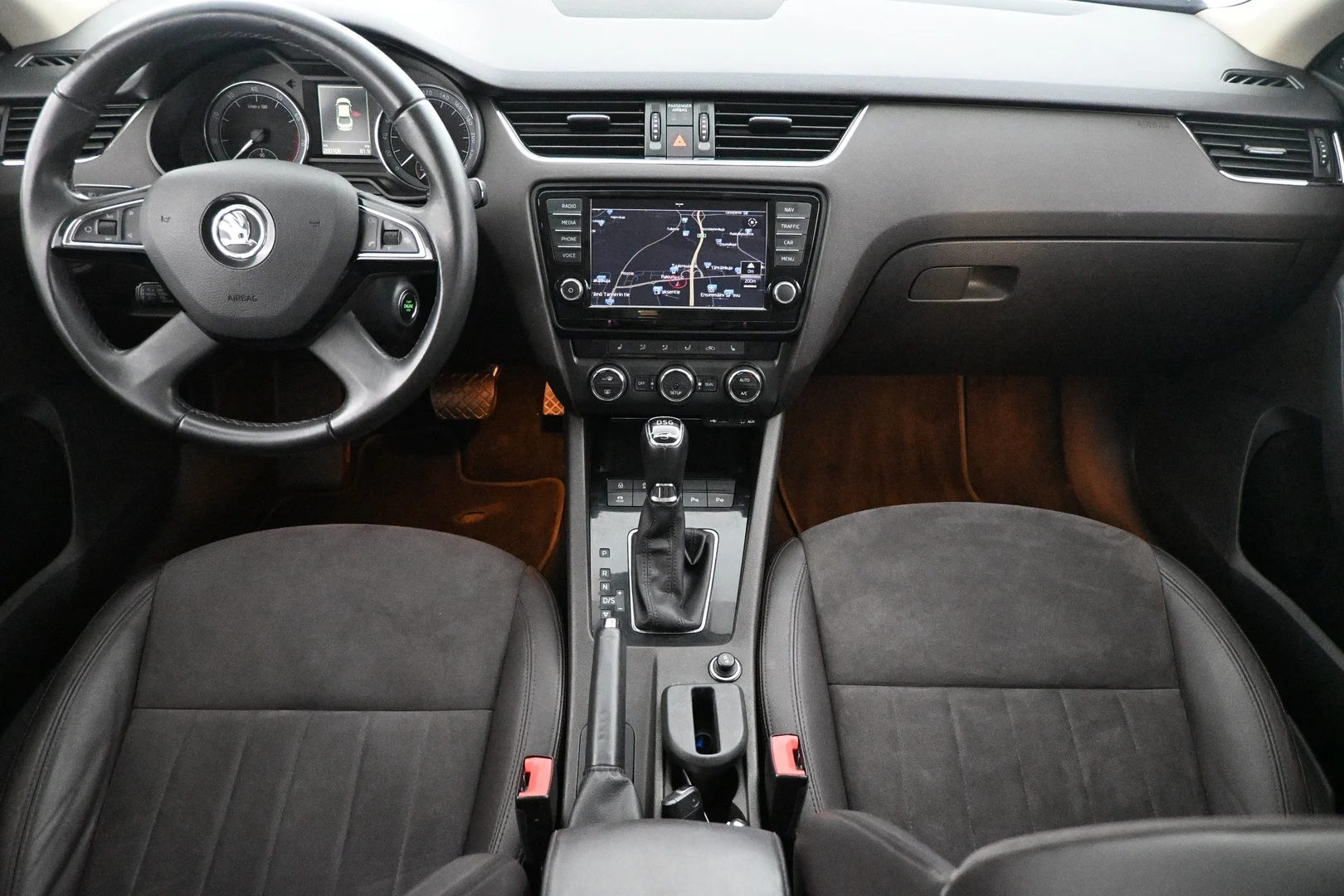 Car Image - 35xFRN5wE2tRrpM05gO0T9