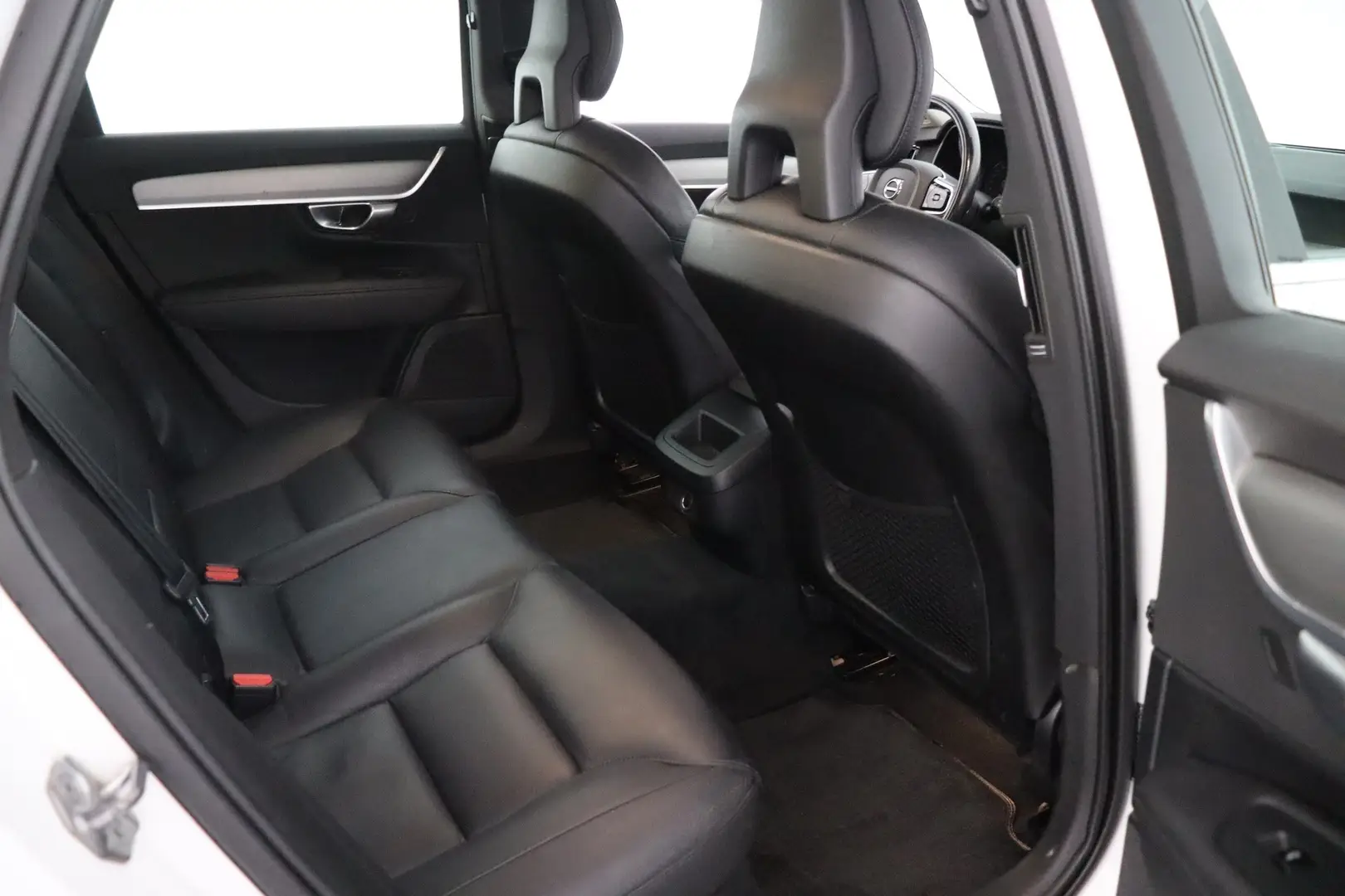 Car Image - 0JA1pmoMp7n2F8bnrVI3S