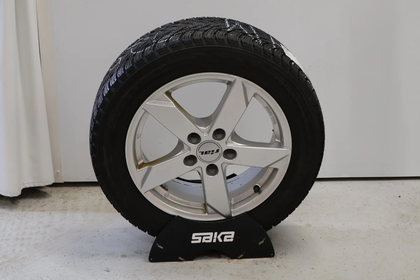 Car Image - PG9LJc3EHU4LJ5c9iq3GB