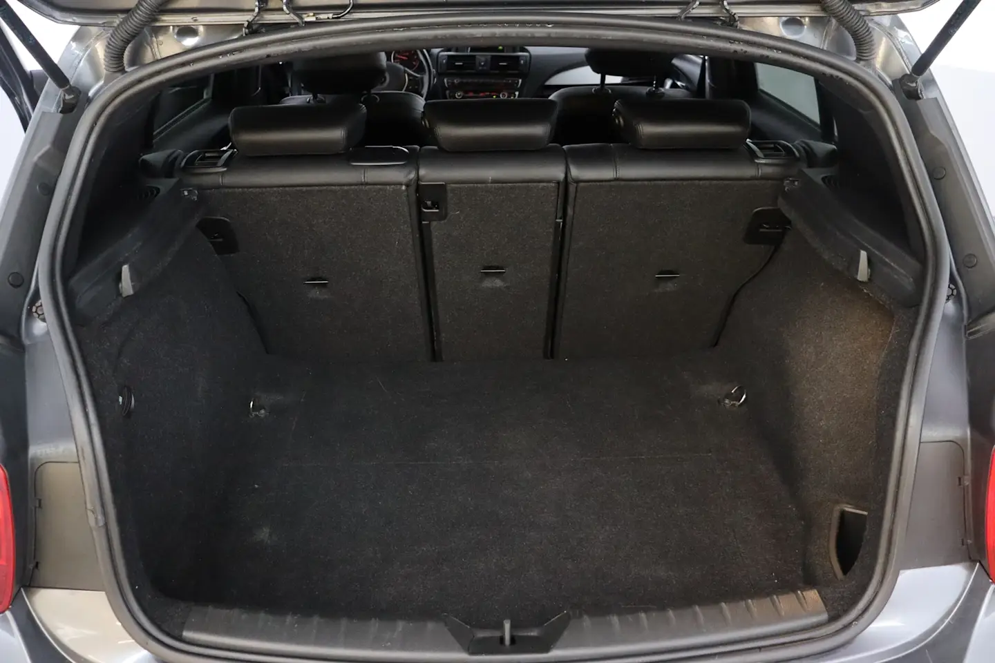 Car Image - 2SgxfWDRfORglu2gLTYOTX