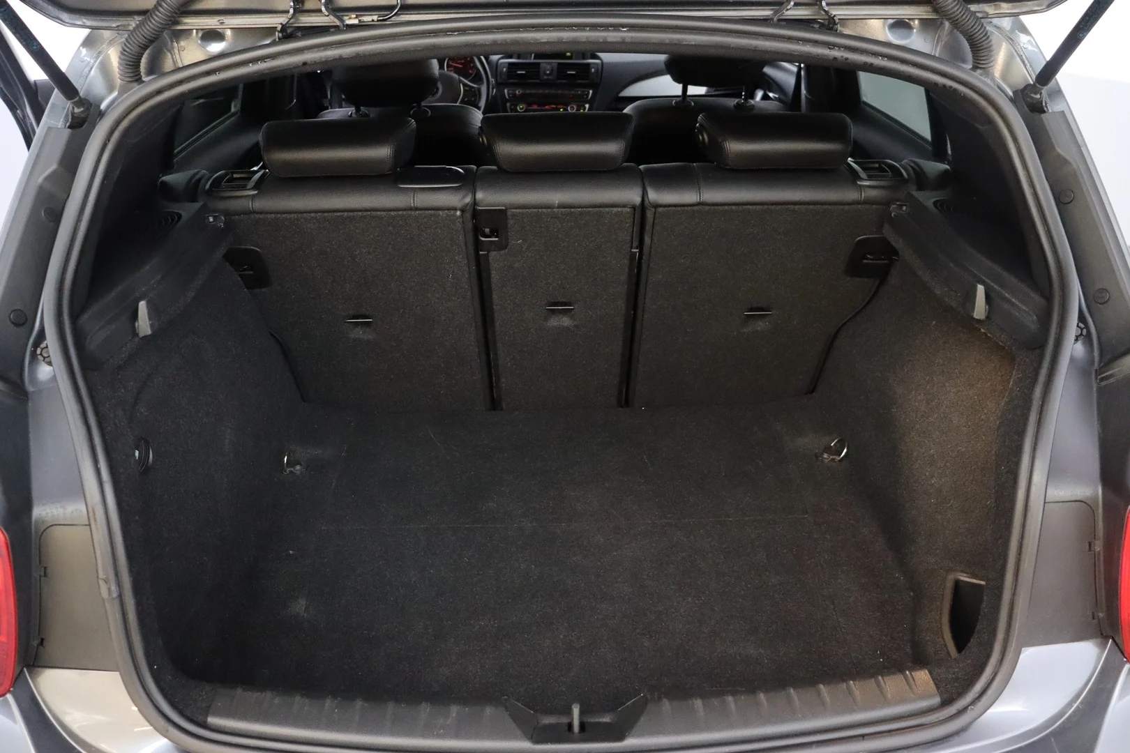 Car Image - 2SgxfWDRfORglu2gLTYOTX