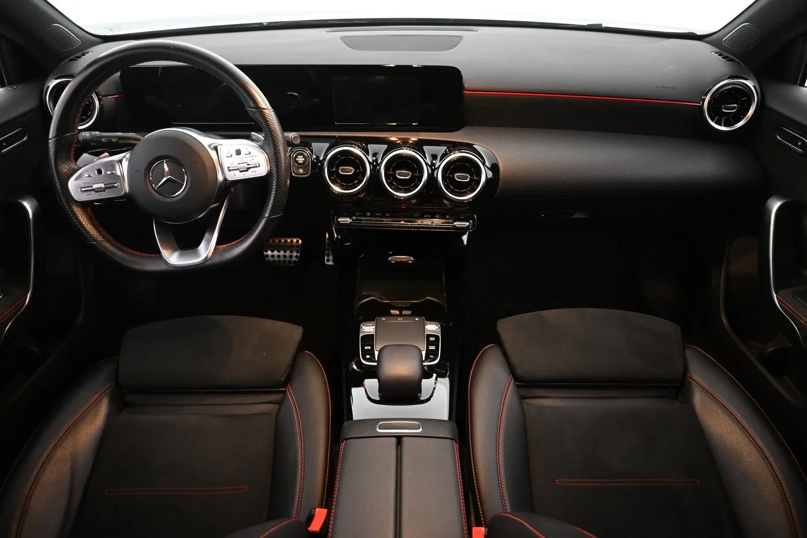 Car Image - 5f3X2RBEfevtFlynzcjPIp