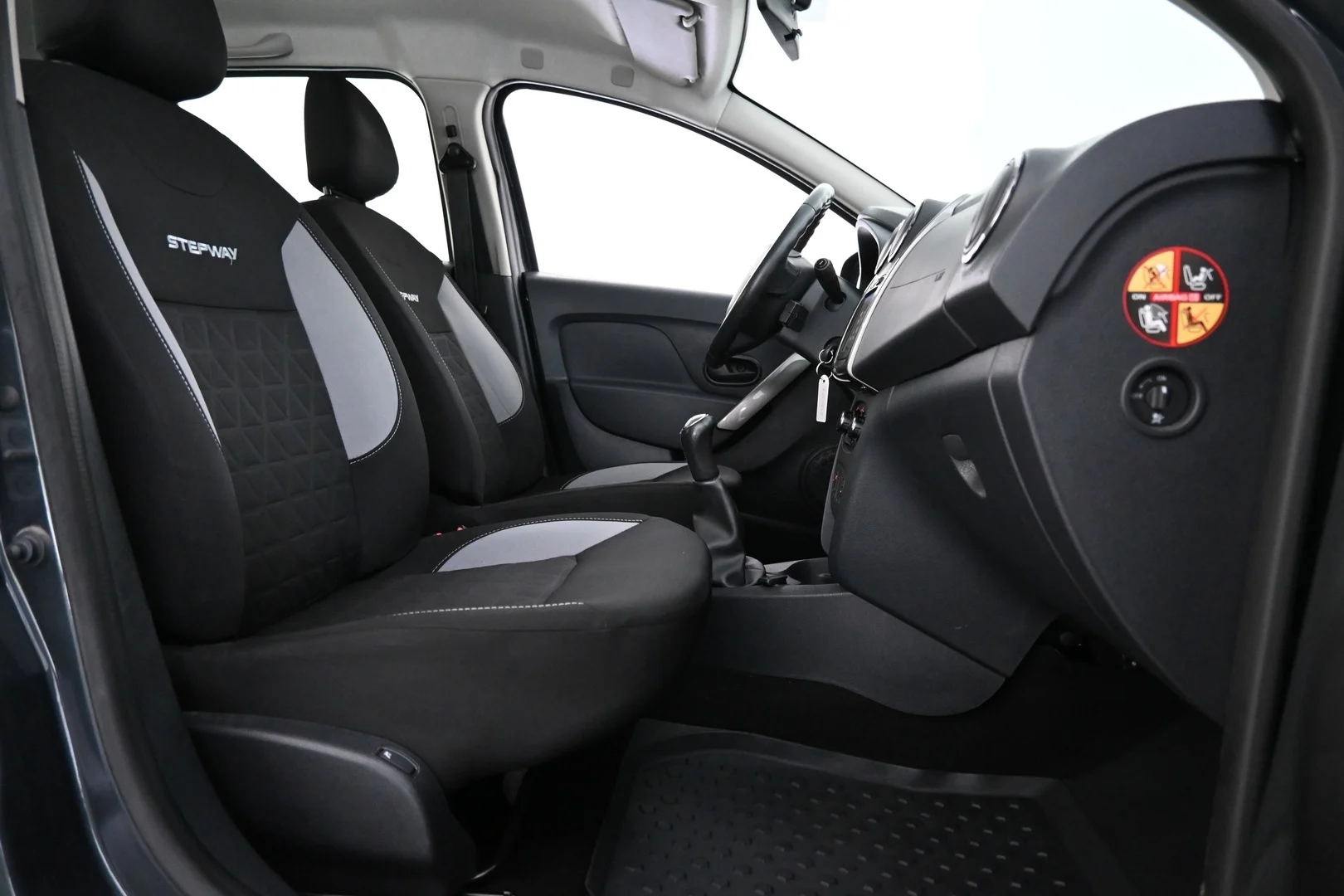 Car Image - 4uzpnQkP3BIMNKGzg7yHa0