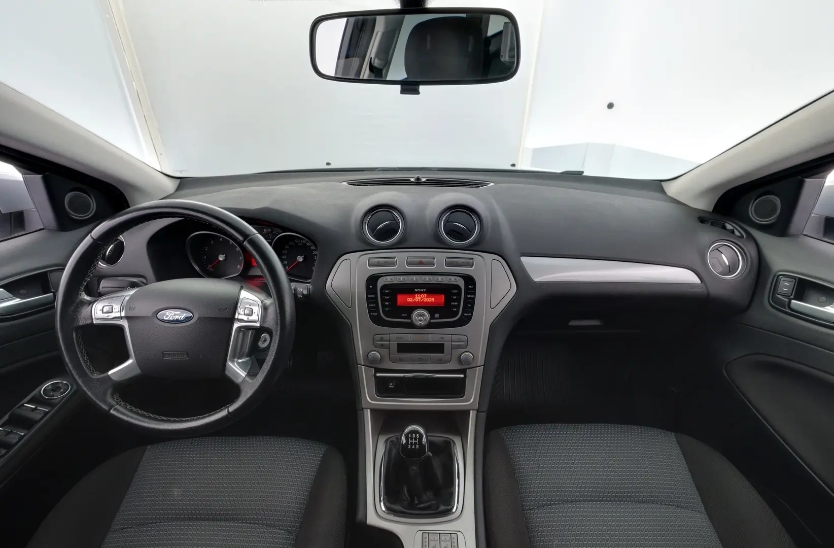Car Image - SaBp7N9VUKRTlWz7IszEB