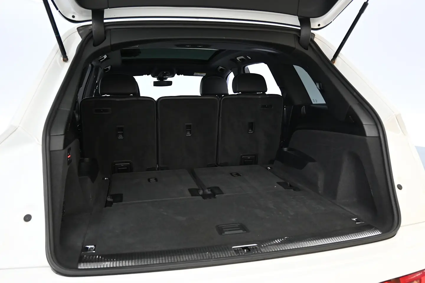 Car Image - 1LaauU3vsWUb845GmLJ5FY