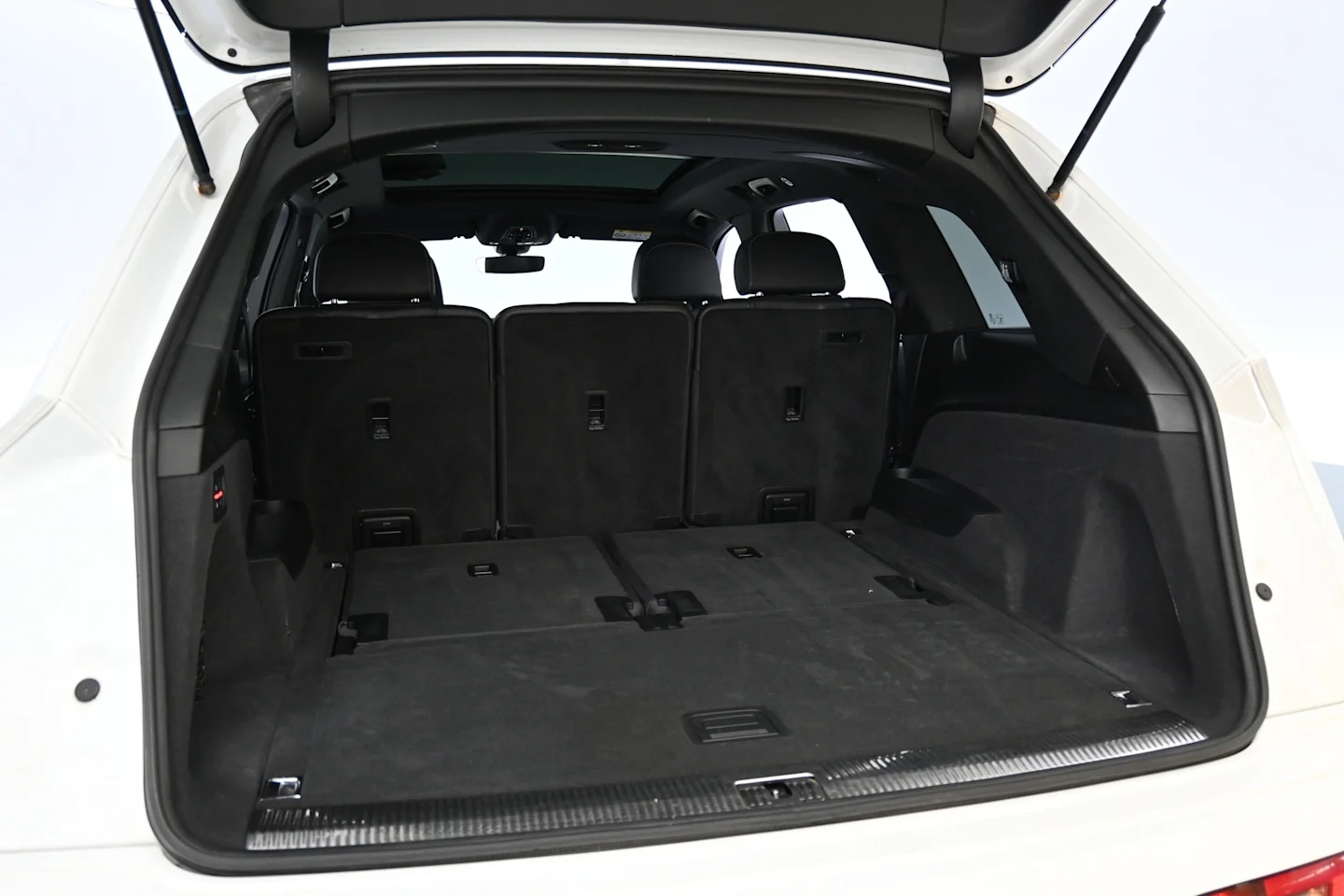 Car Image - 1LaauU3vsWUb845GmLJ5FY