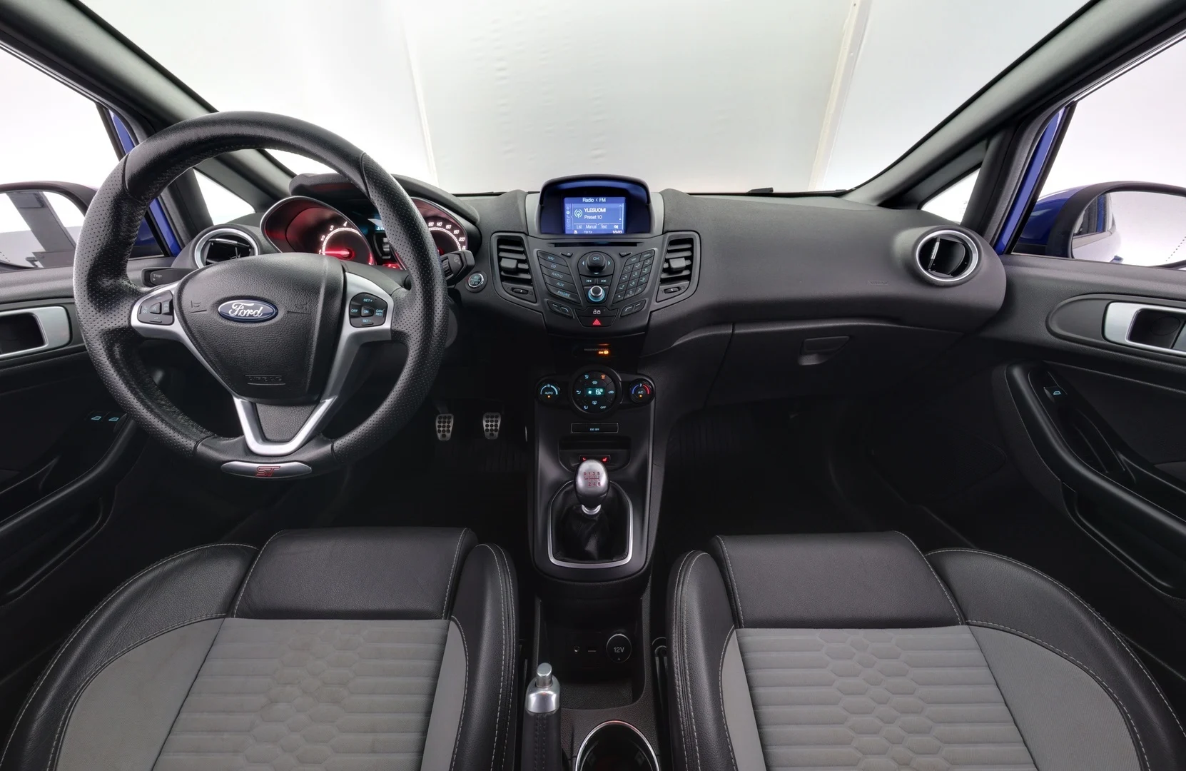 Car Image - 637HVJiGSxvcXECI3fhvBv