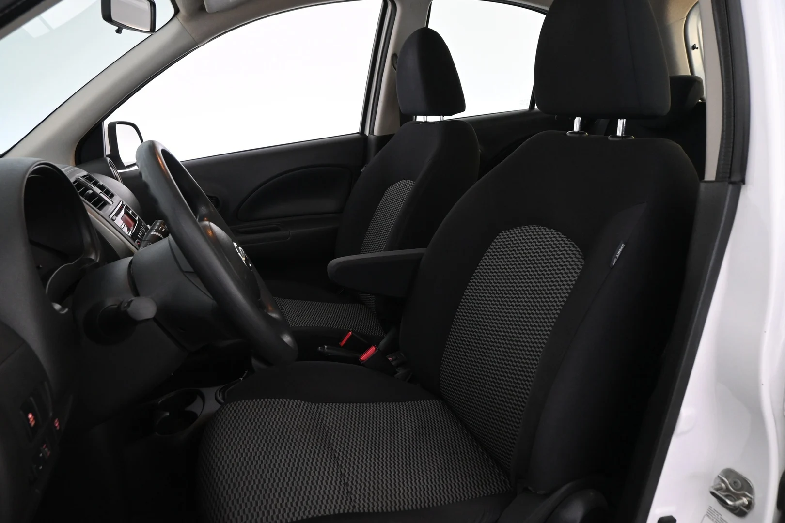 Car Image - 64InH0la8TmXgWda8UABfM