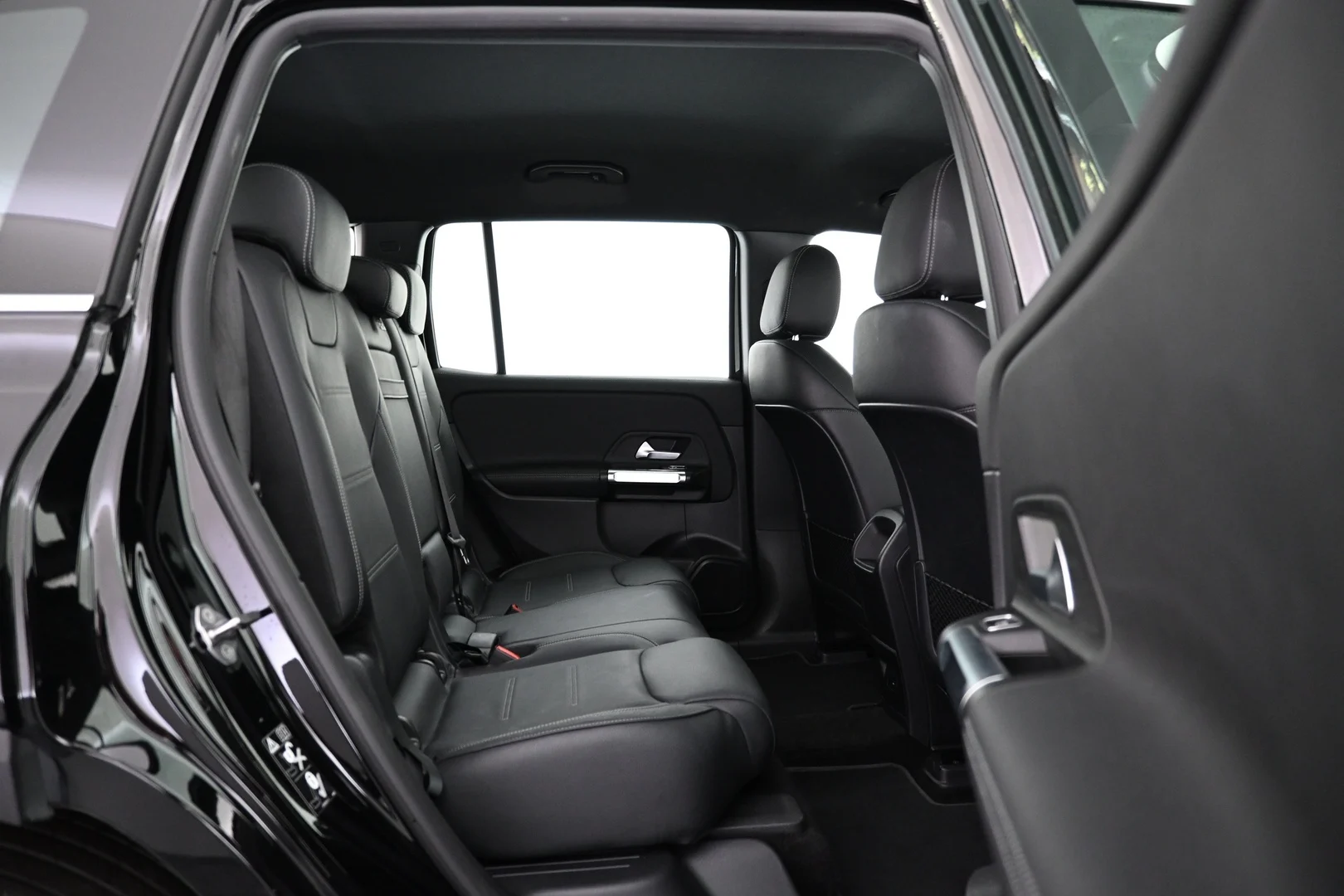 Car Image - 9I3GYOr4hwoImf6kd6yzJ