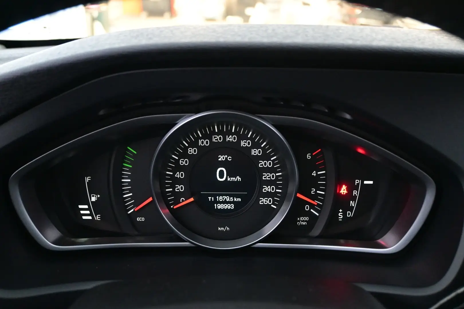 Car Image - al0lbAPHp4pKqLP6kXmsB