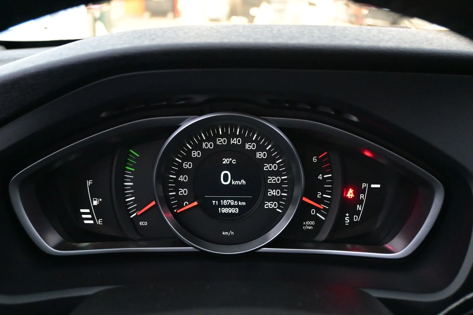 Car Image - al0lbAPHp4pKqLP6kXmsB