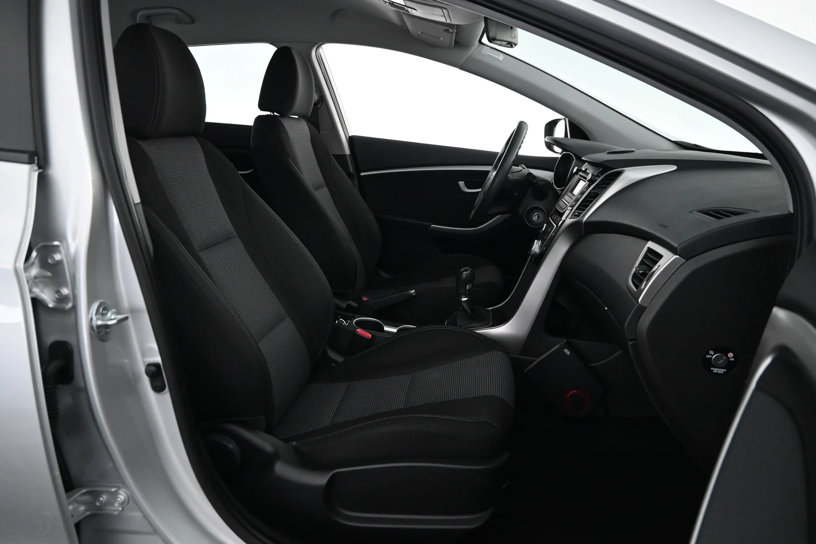 Car Image - 74uA31mwC69ItRJSgbyE29