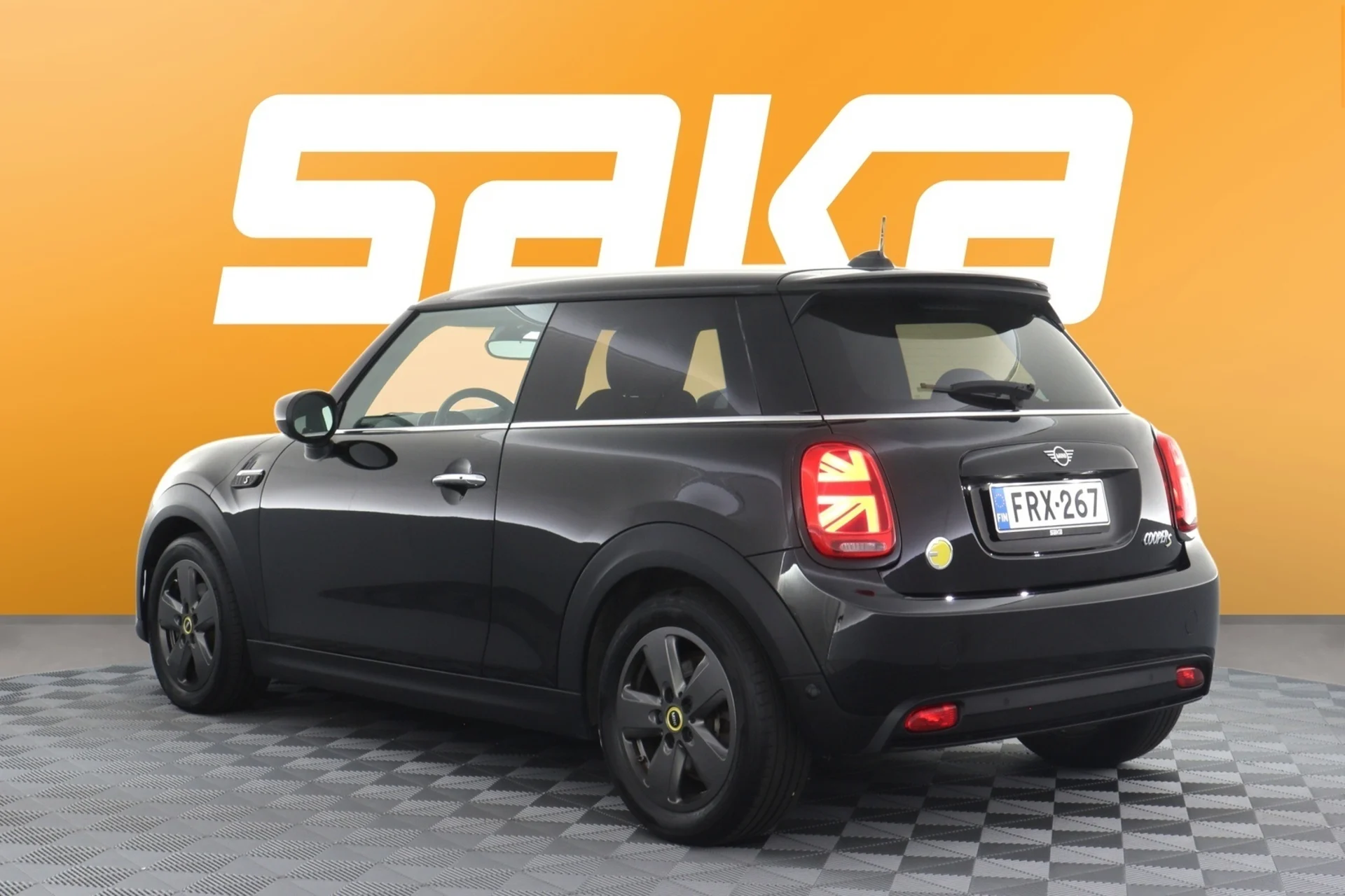 Car Image - QUfjnXCAiN4BJPRDi0fZ9