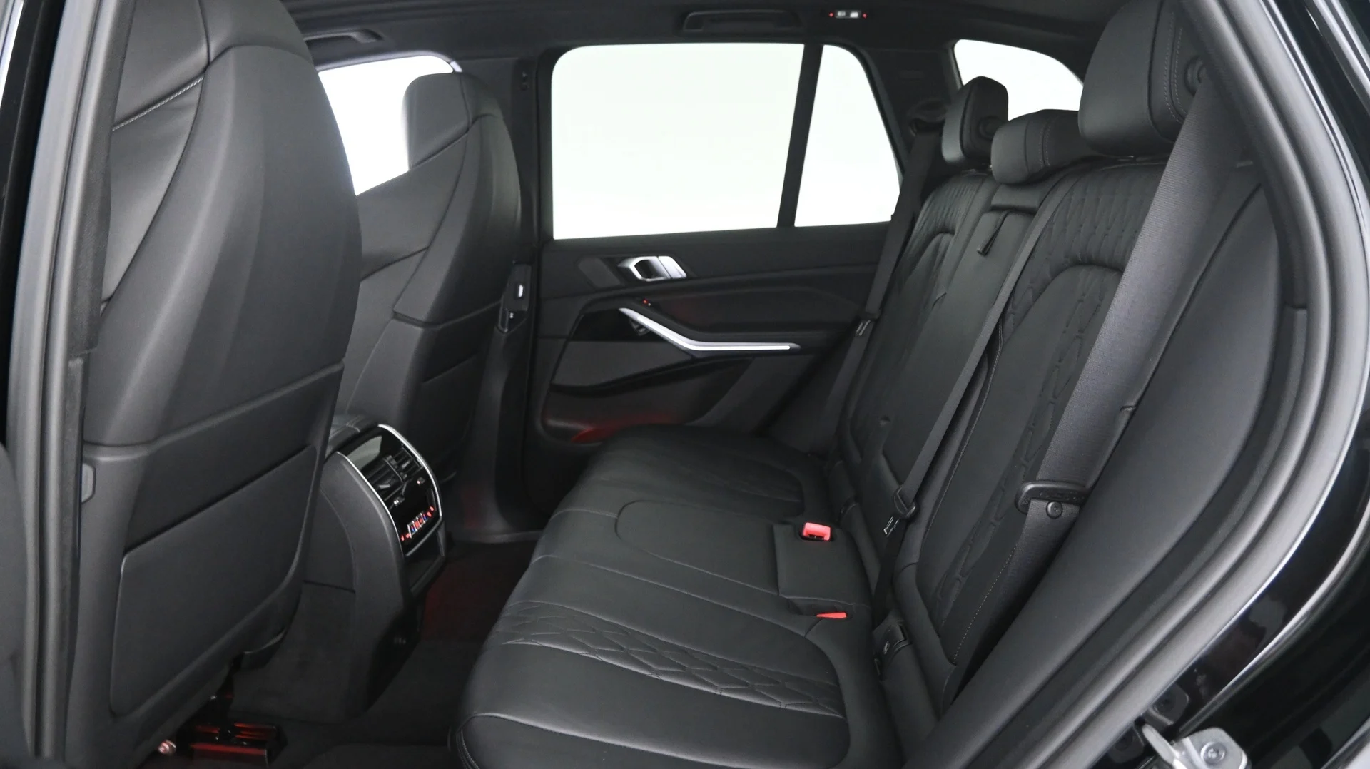 Car Image - 3egWFwDwvwxBkHvZuj6jHk