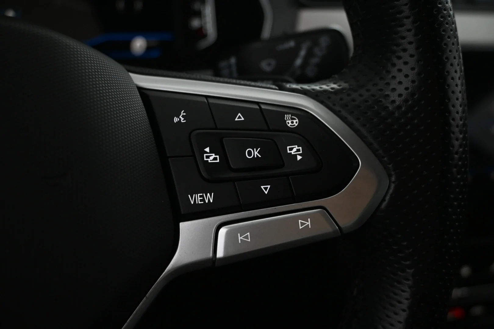 Car Image - 3ypsG60YmHb0e4q6mLqC29