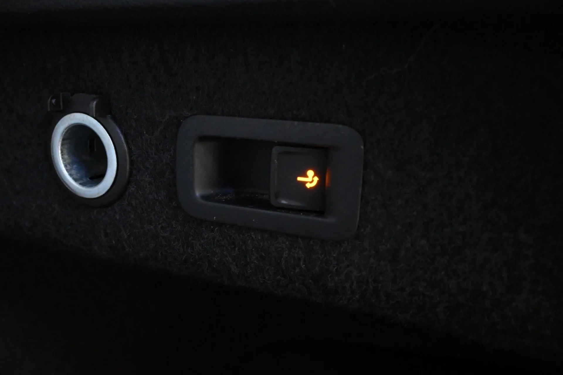 Car Image - 54G2nNgvjHFLY3zfU1SKrf