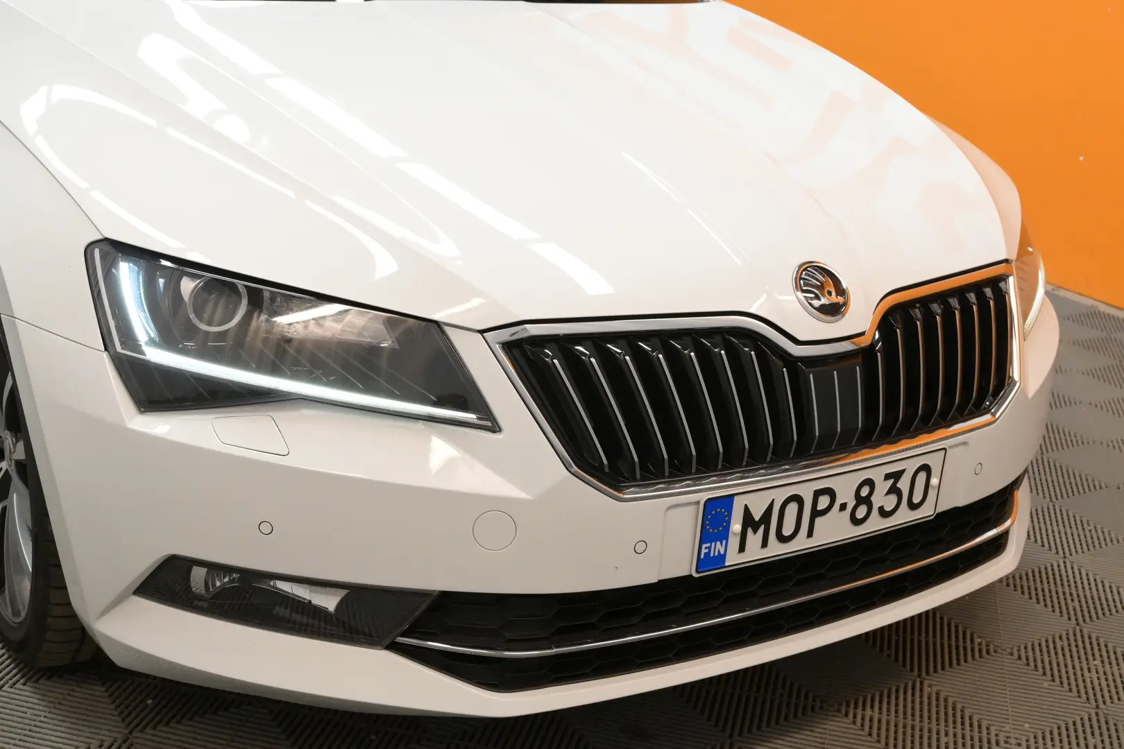 Car Image - 2PKhyZCJGLOmPI9VUiZKax