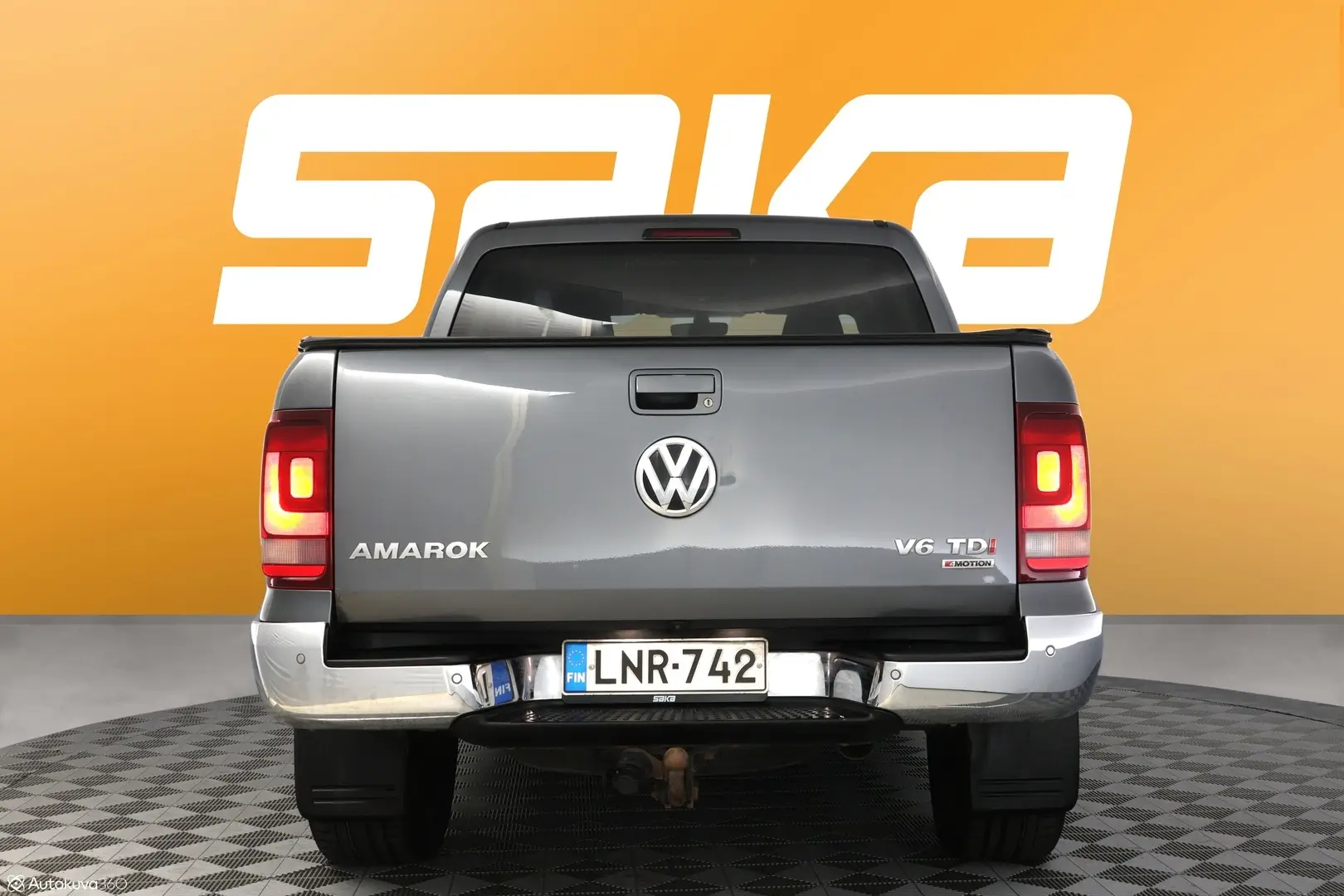 Car Image - 5fIUU6OGiCnivMp8aaXiDB
