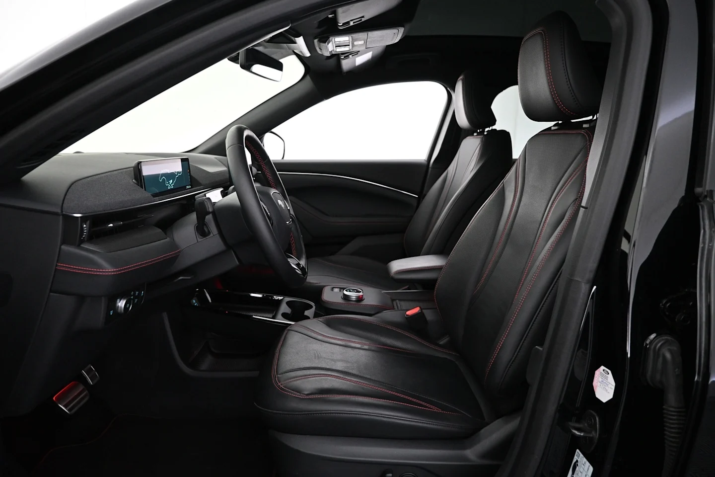 Car Image - 5ZU25Ch1TTxyNCcEBVAnFB