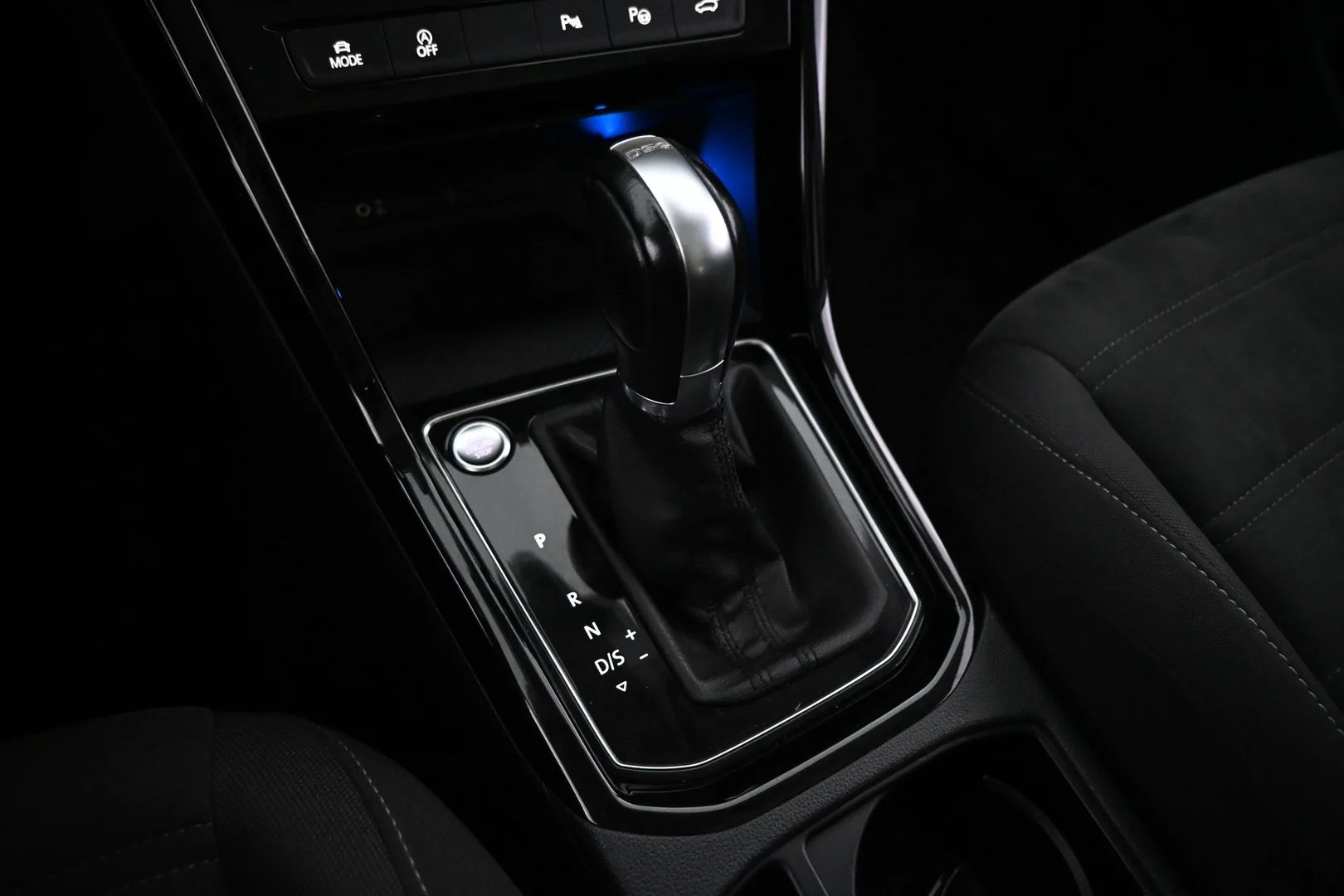 Car Image - aIotCidU2xQPXUOSru4Un