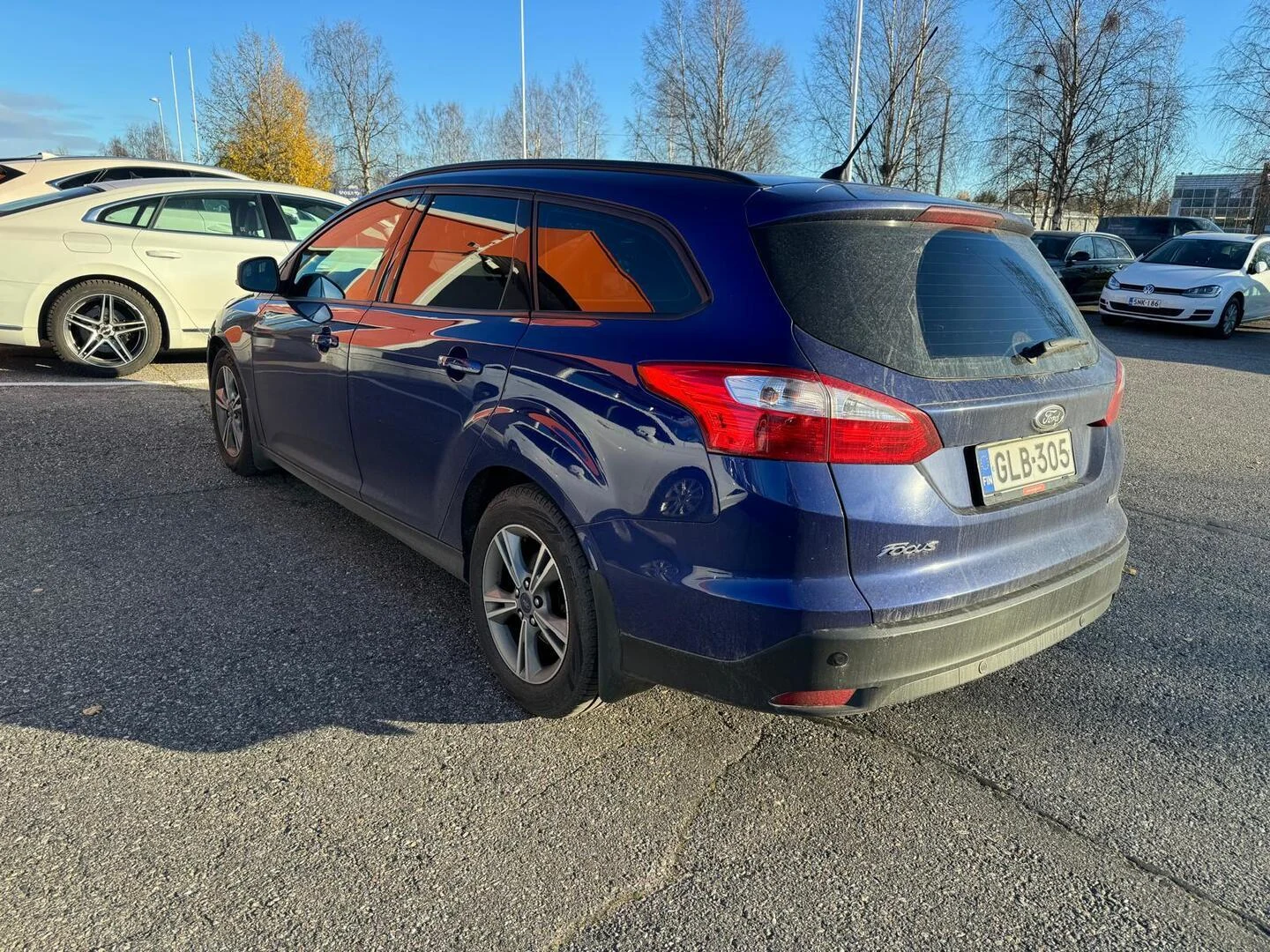 Car Image - 5PiKNJhCpr4gK4JFdDJtPx