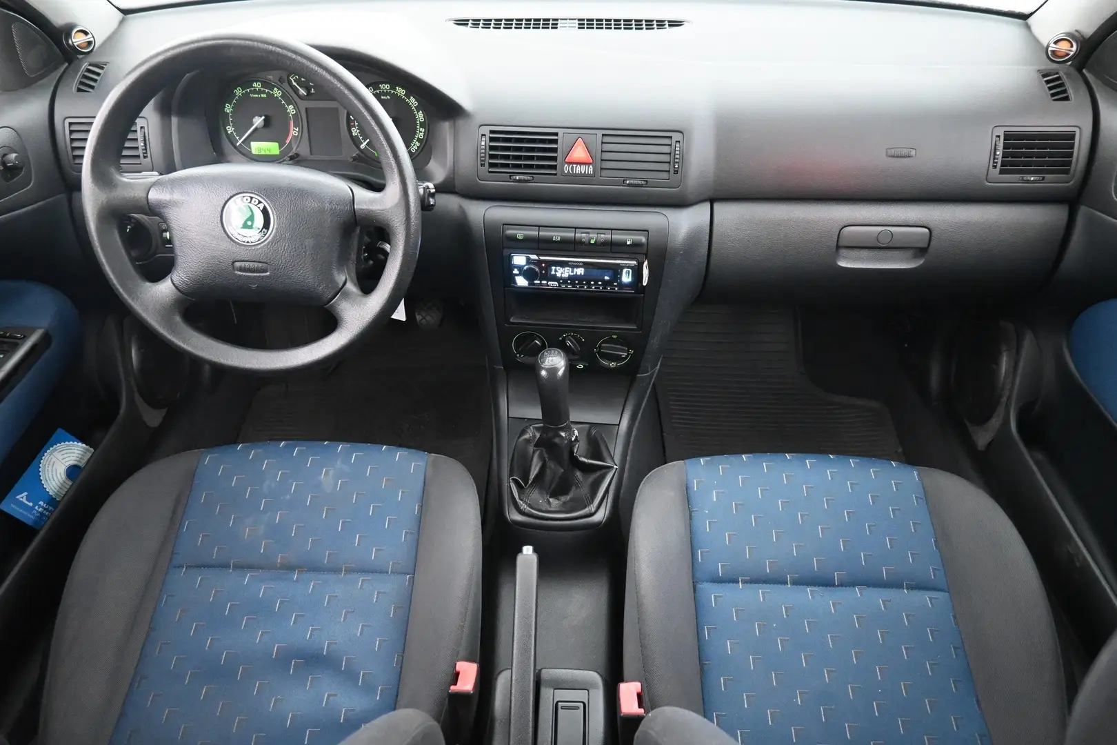 Car Image - 2L0oXsK3APjarkPiTFpnpW
