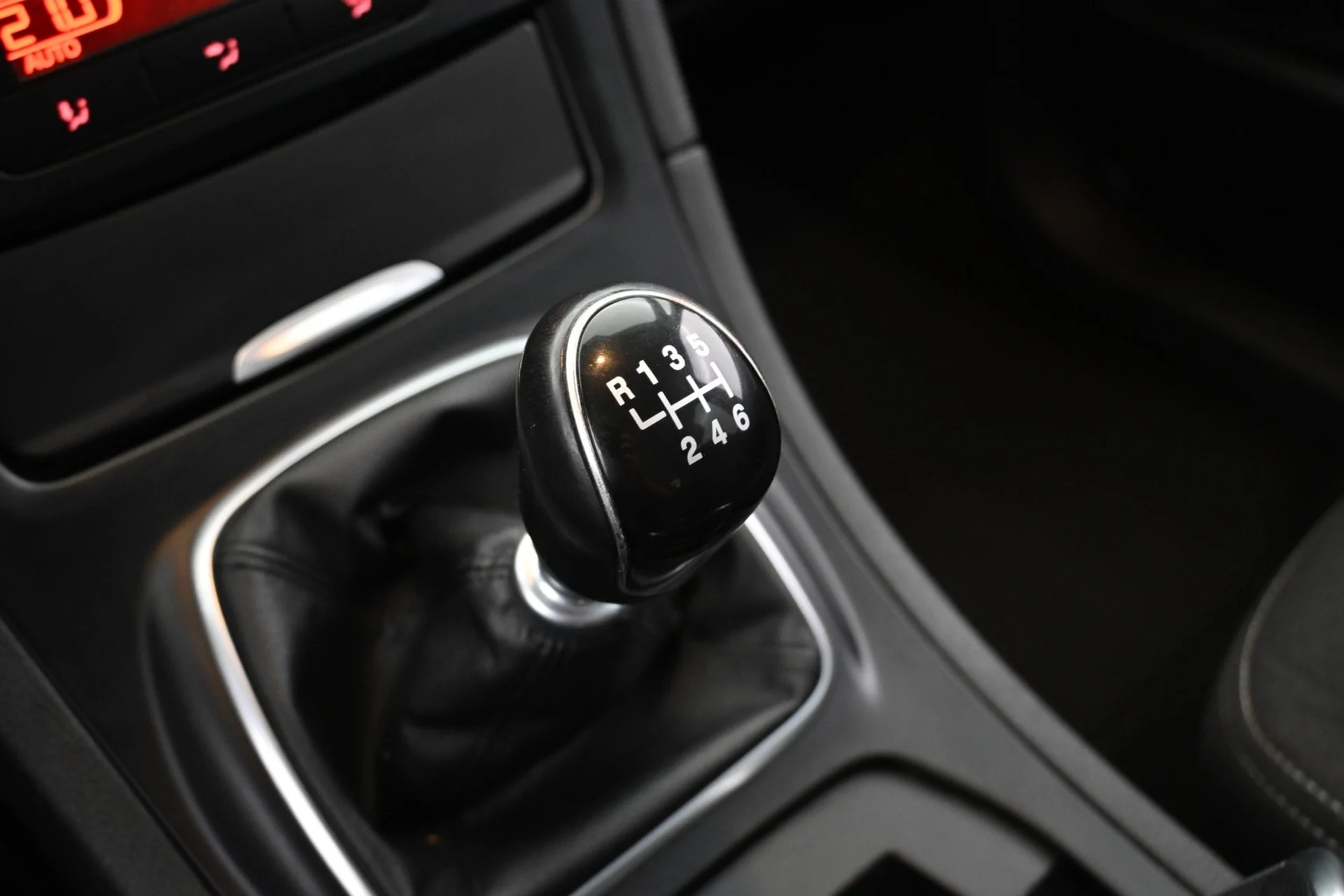 Car Image - 2vb8HgaXMwwyu9d0oLmD6E