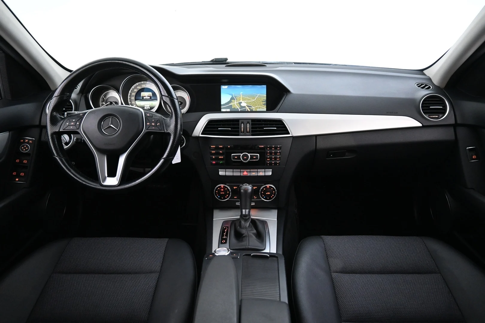 Car Image - 29jZeqoKTEm3j8nBN5vtSs