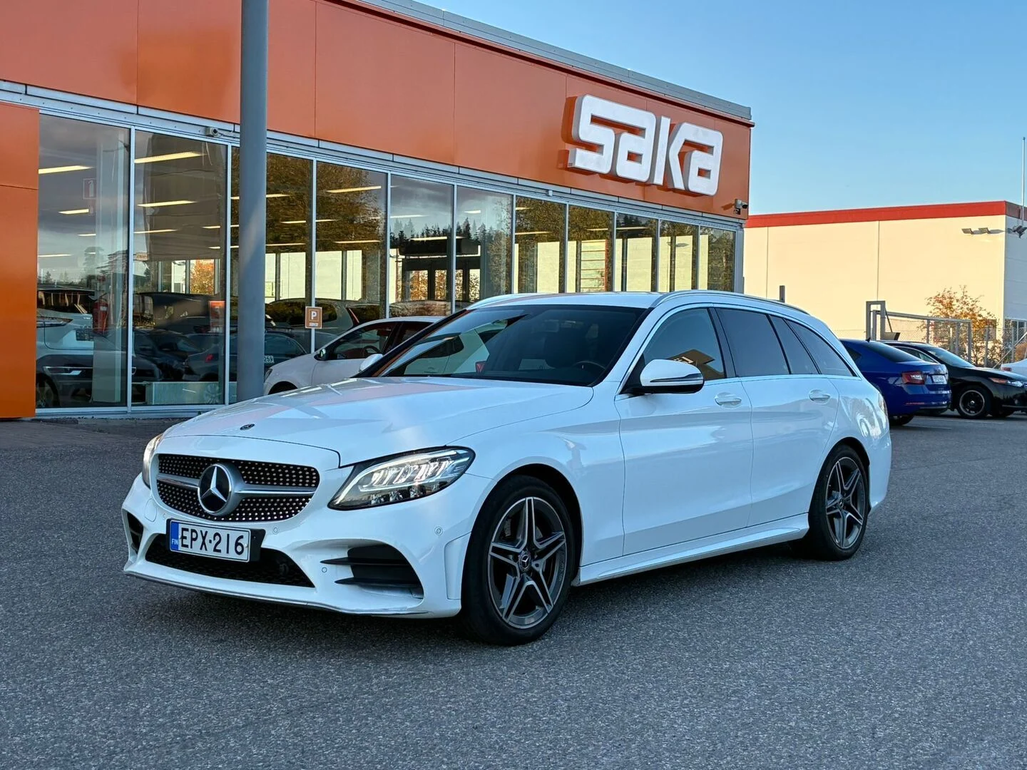 Car Image - 4tRMWqBc4VG0KAROsL8X4C