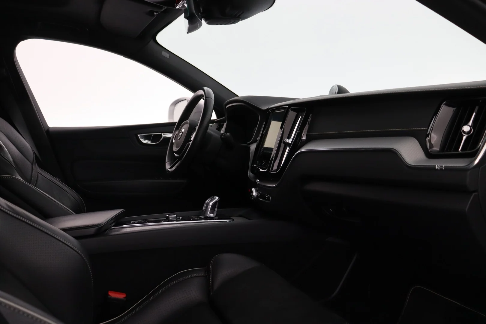 Car Image - qeZm6j1LjB16Ll5uo8imI