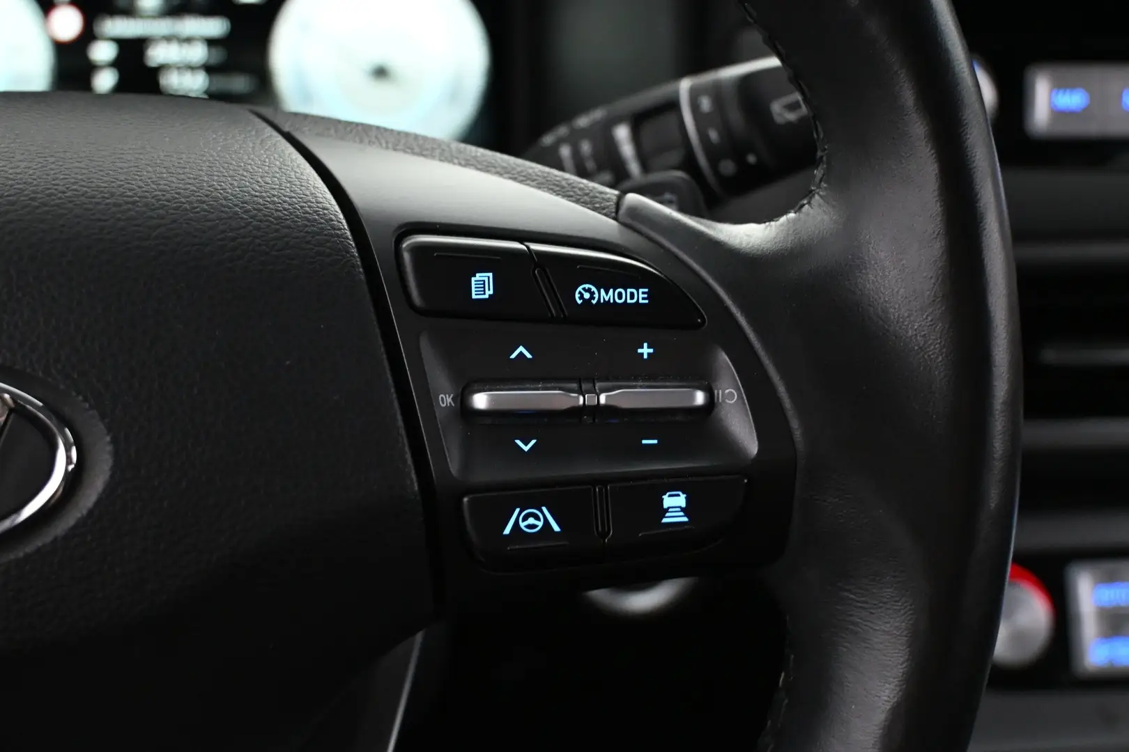 Car Image - 2yuIM8SzGMBMaXkgmcC7TN