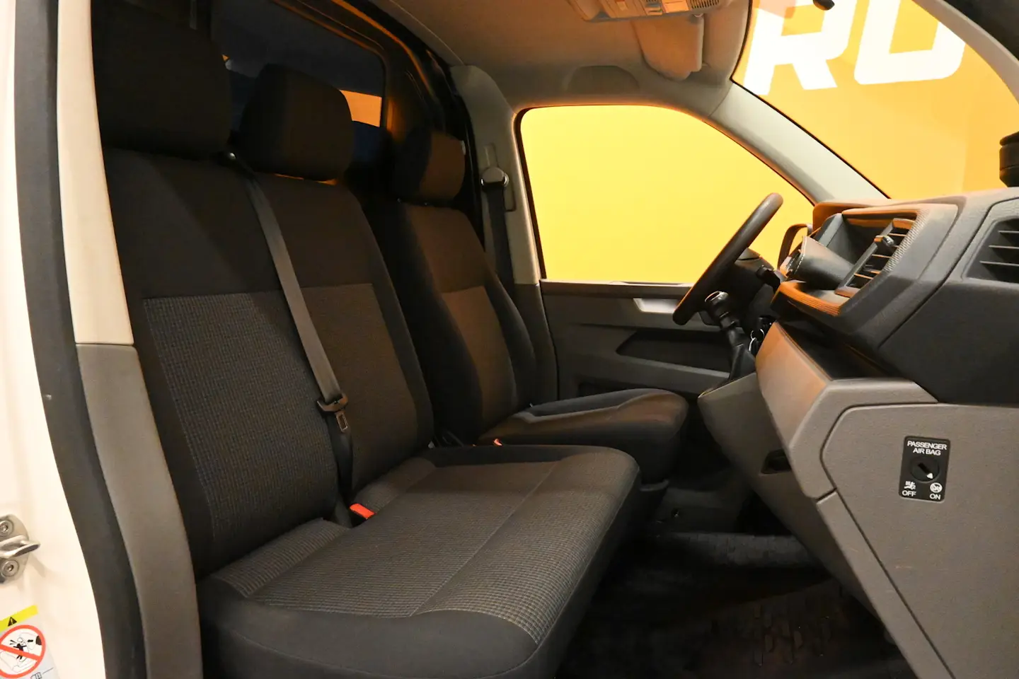 Car Image - ZyW2oKsnThRb8ZLBKBFoB