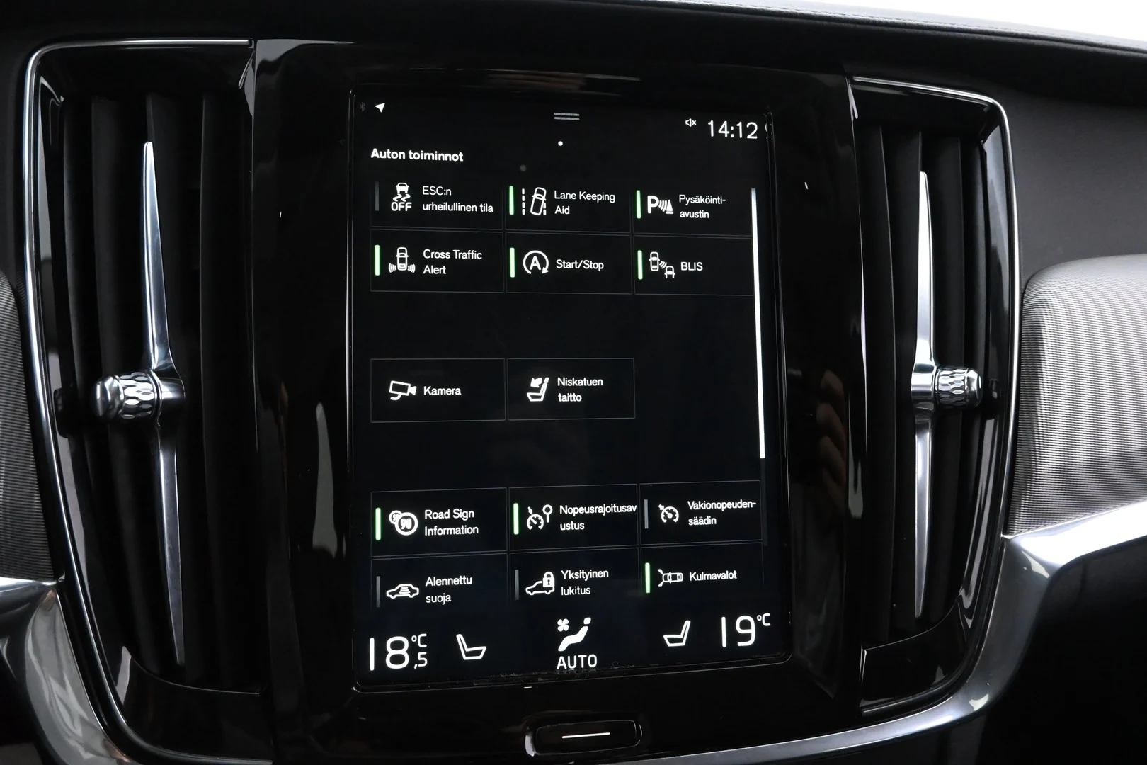 Car Image - 6i4fL7z3DFPcYa2eGl2hLb