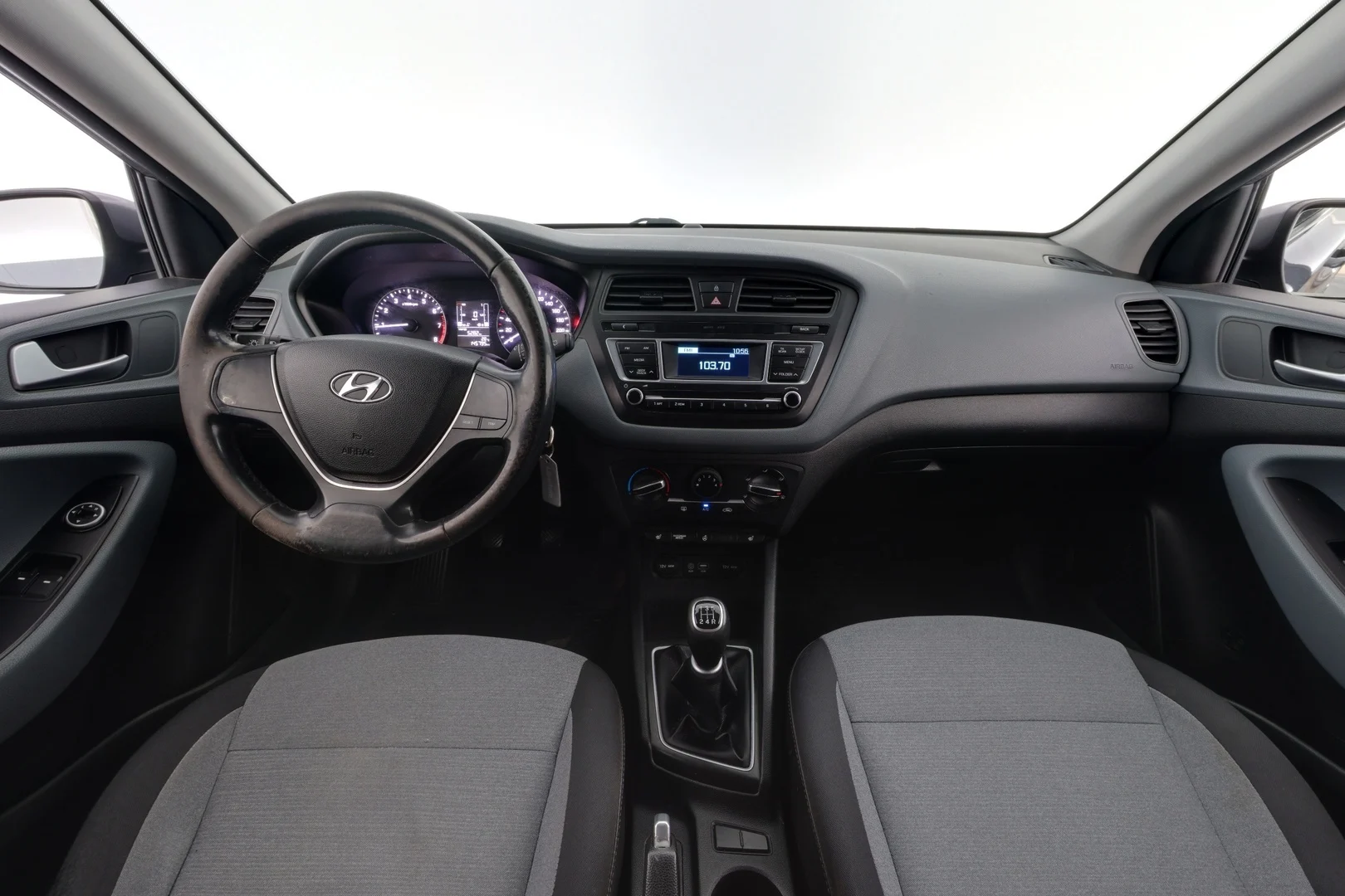 Car Image - 7syra0xHvxgxjdydruwqFv