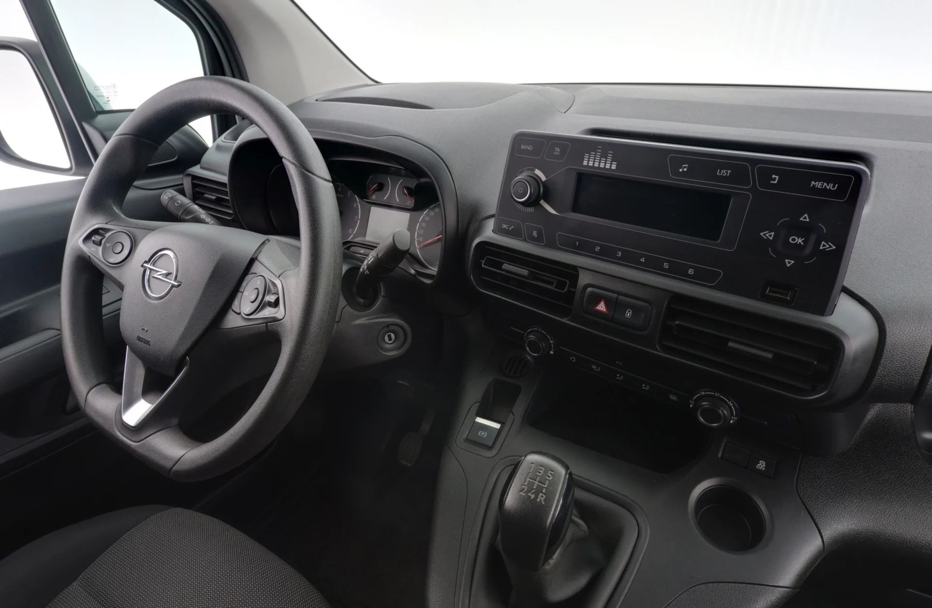 Car Image - zl5Cxtgs1cF4gSU2IgR6r