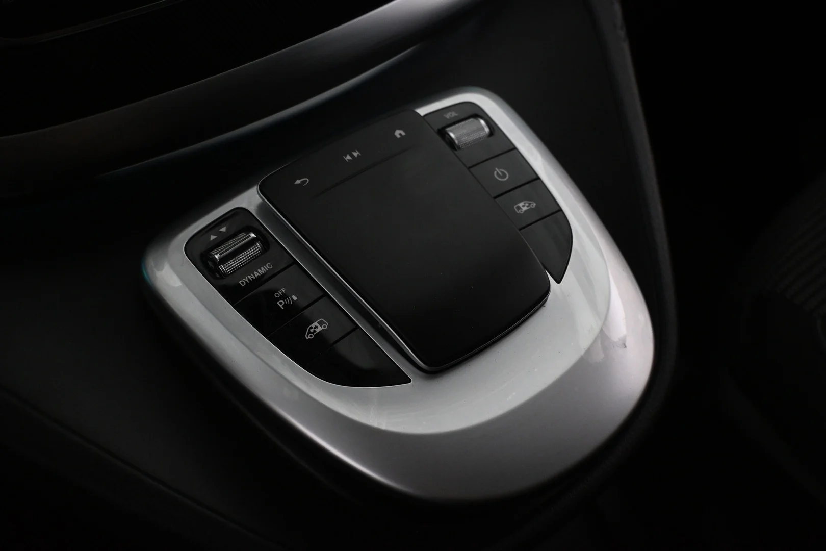 Car Image - 2L4mqmyk0lse24AbFJ6OkY