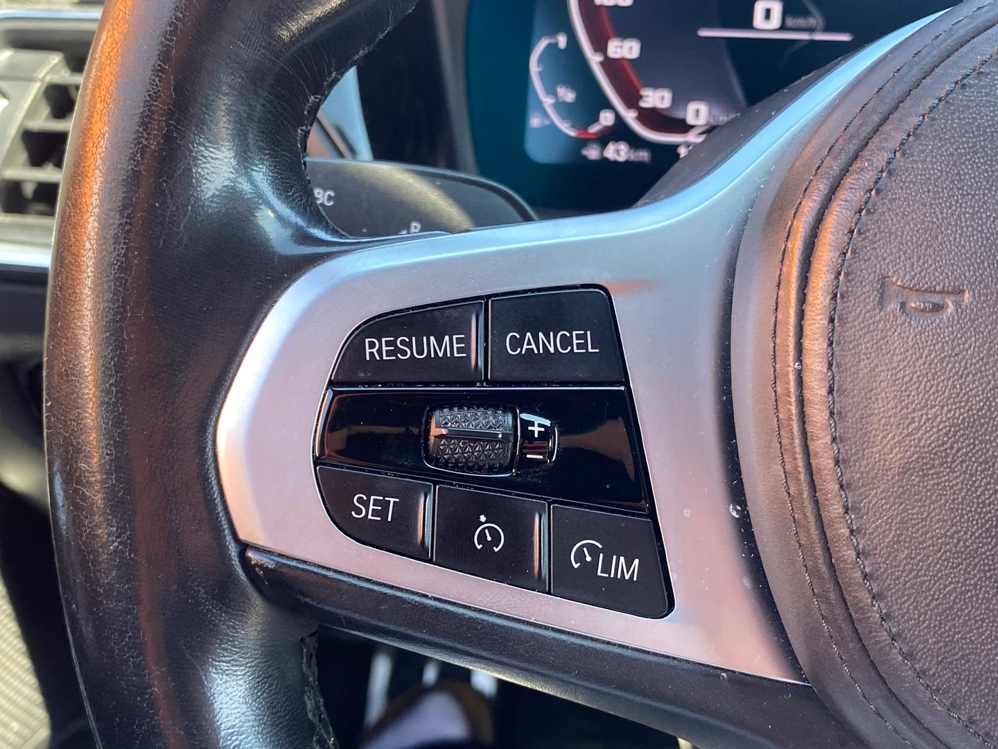 Car Image - 3M6bdCj060Qu7TdD4bqn3y