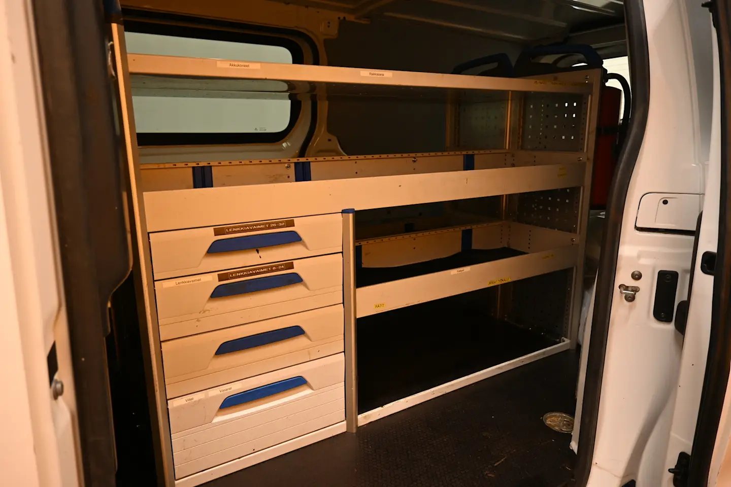 Car Image - 2lqxBzkZBElr7UM7a3KBgO