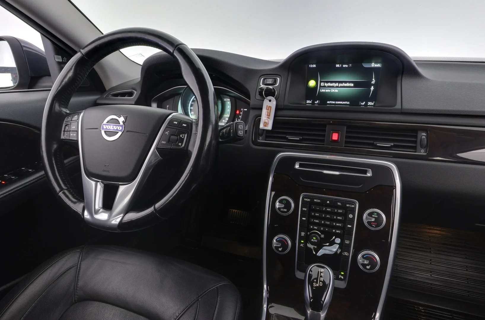 Car Image - 4yEr757Z26iNFGoa9sbzdj