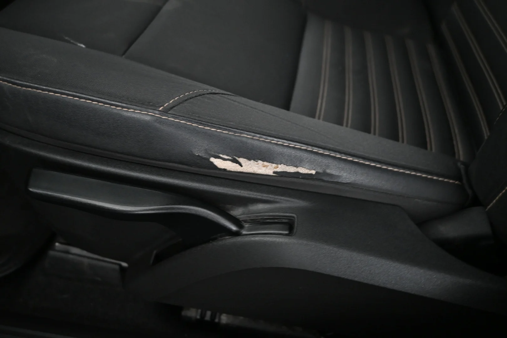 Car Image - 54IHcw51SUf6Id2MbPJ72b