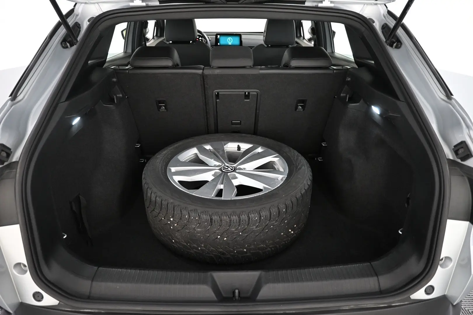 Car Image - 3mOEqZLxwsHhKxAS6kkk9h