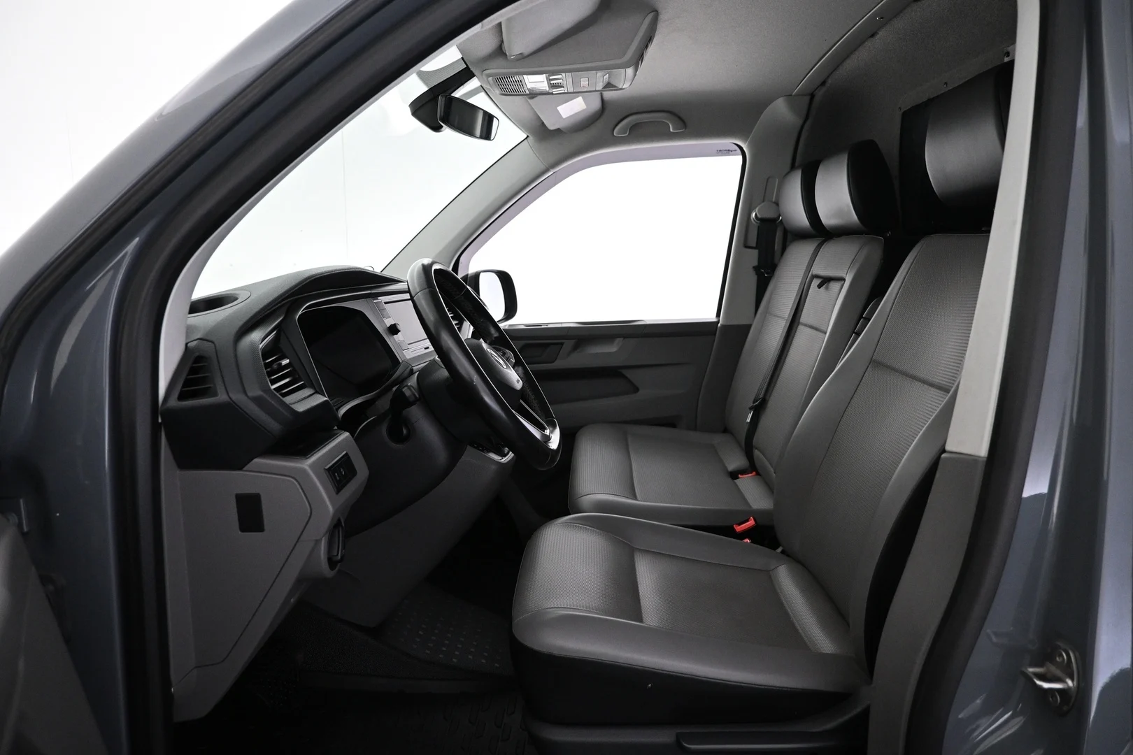 Car Image - 6NsIjdTC5yPOYg0SBhDwXT