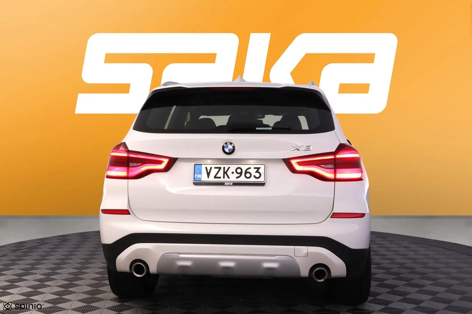 Car Image - 4j7Z54j4EcMk0l6JY7LTFq