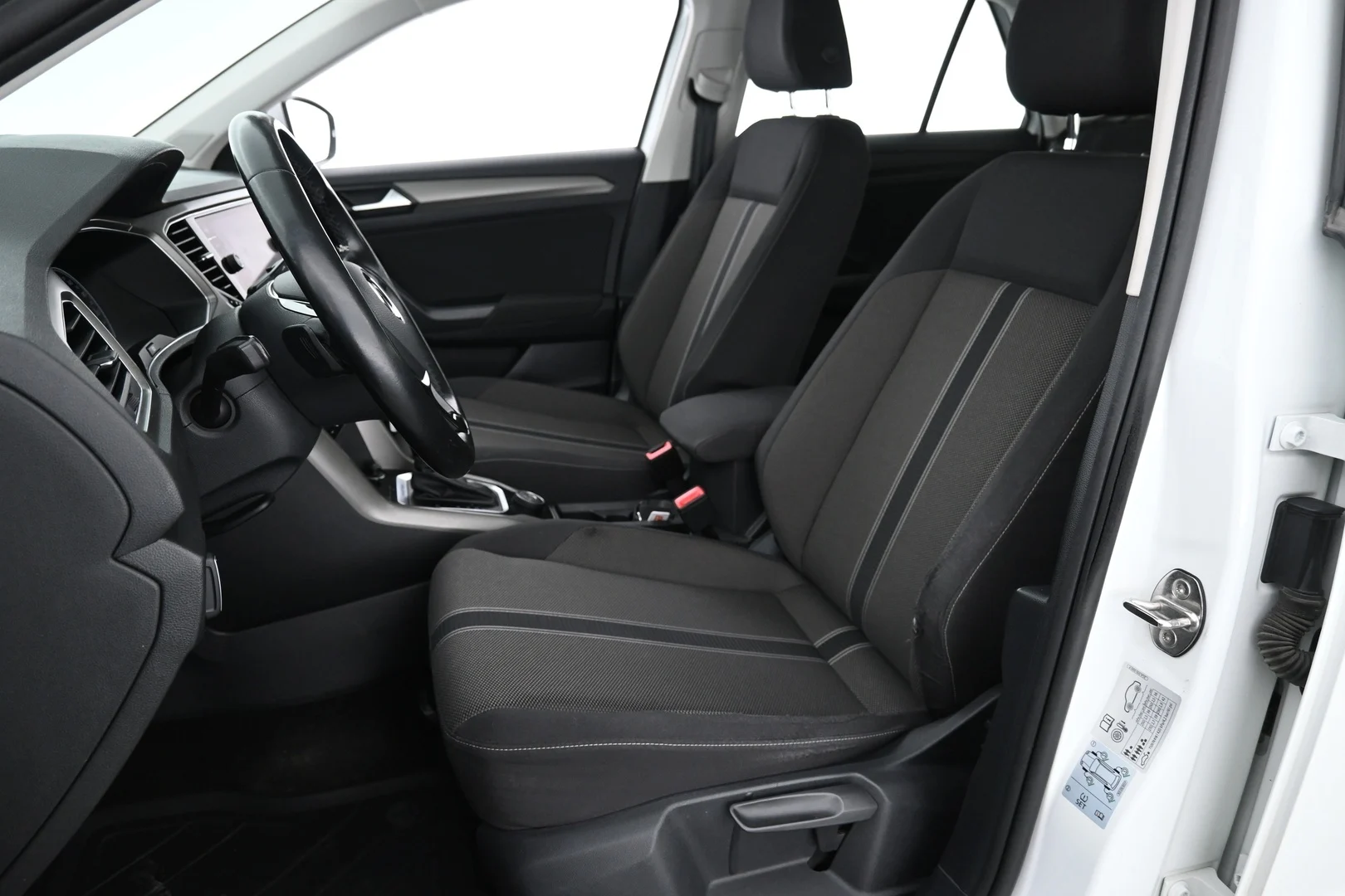 Car Image - pt1HDO1JH8iSDLHhVaG5n