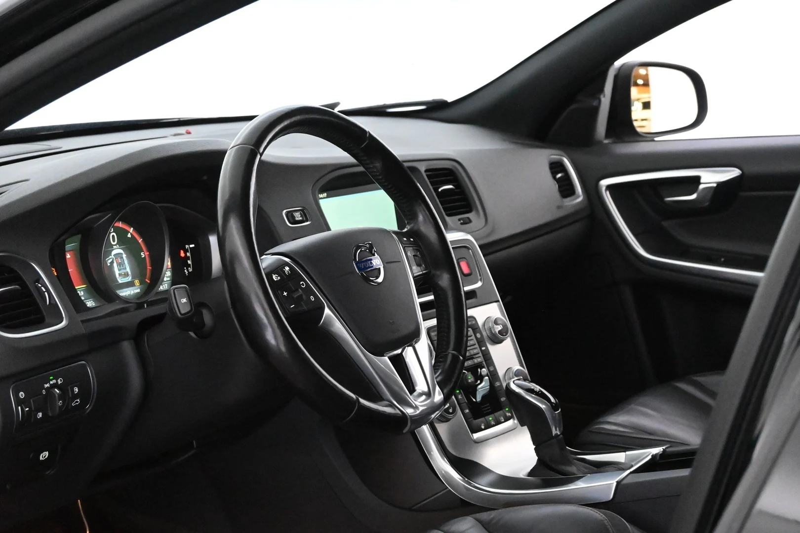 Car Image - NTz72wyZDj1ukYkwuhPH6